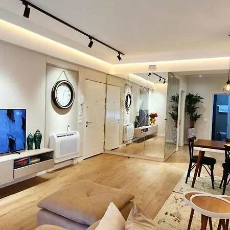 Golden Pearl Apartment Sarande
