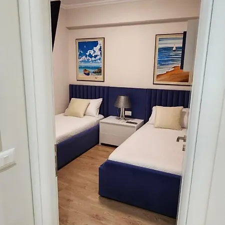 Golden Pearl * Sarandë